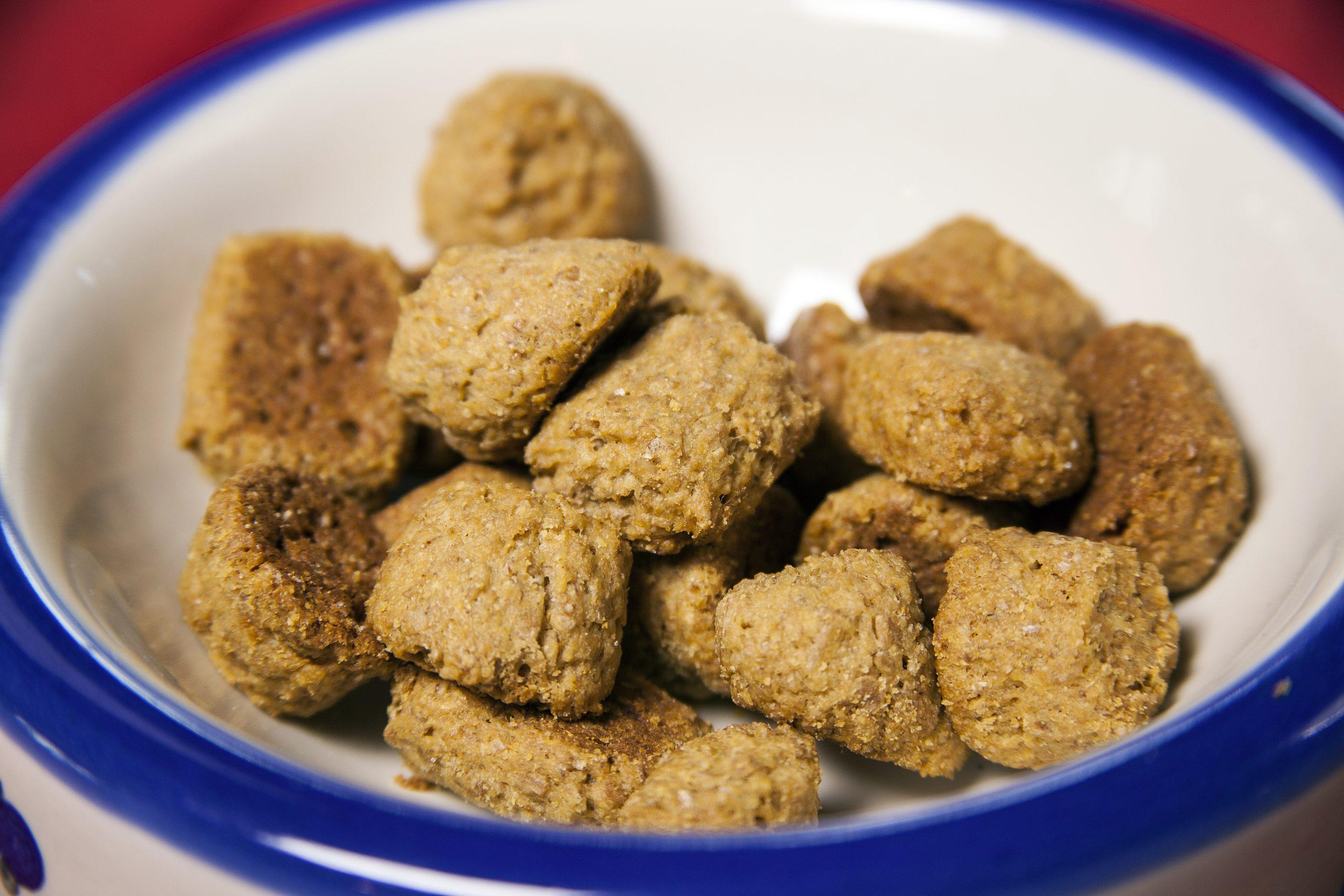 Hund Crunchies Dog Treats - Image 2