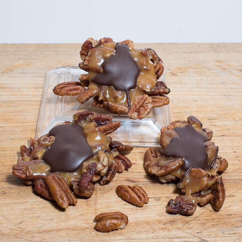 Fruit Spritz and Hand-Dipped Turtles - Image 2